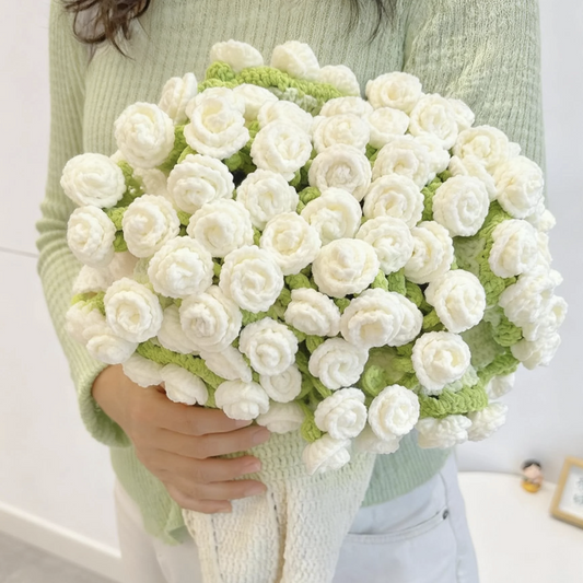 Hand-crocheted bouquet blanket/pink