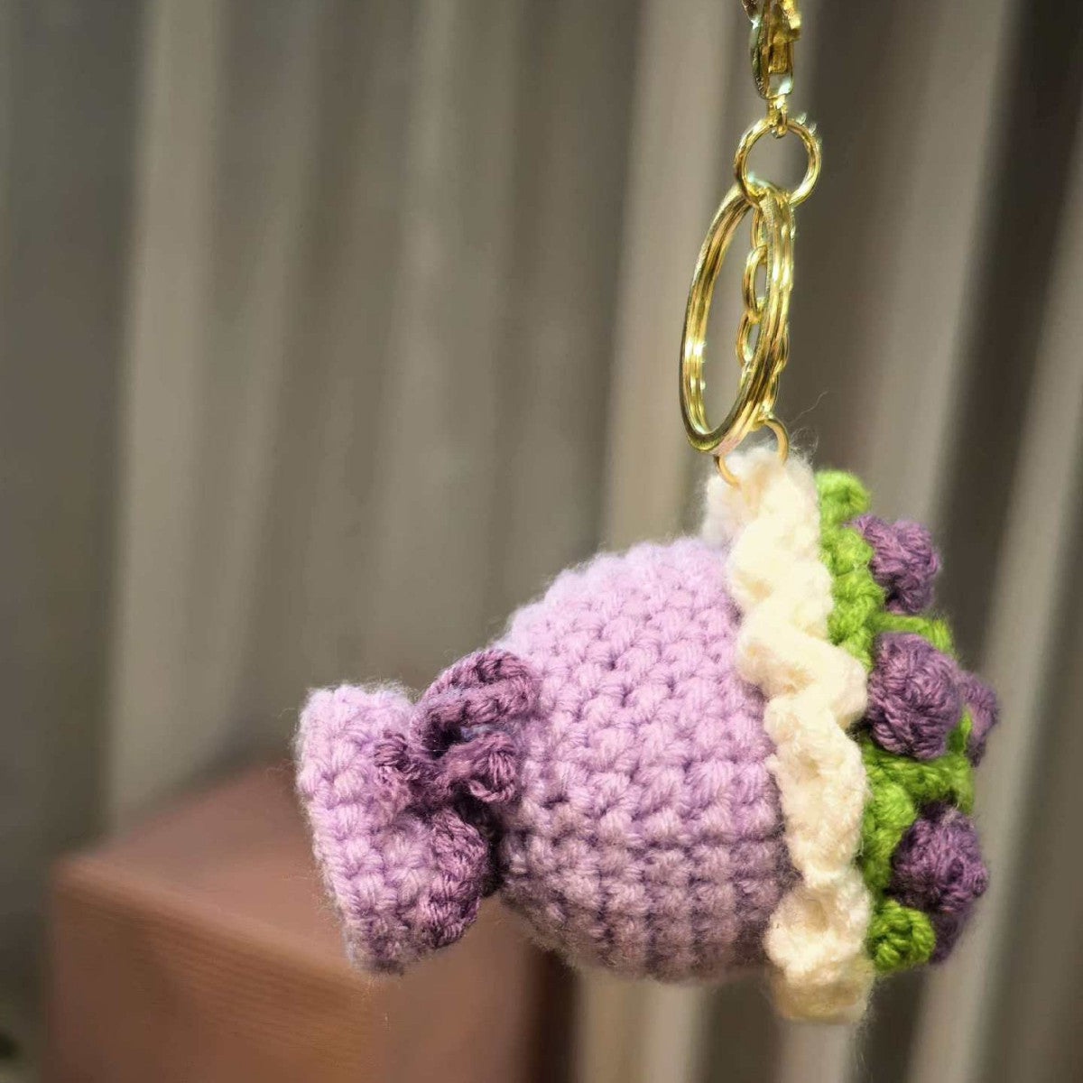 Handmade mini yarn bouquet Valentine's Day/New Year gift pendant