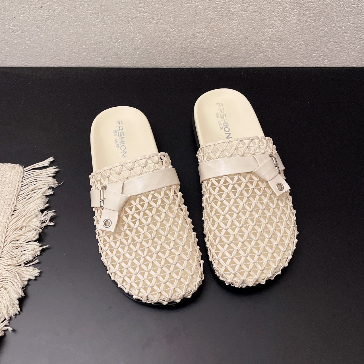 Women's openwork hand-woven slip-on slippers