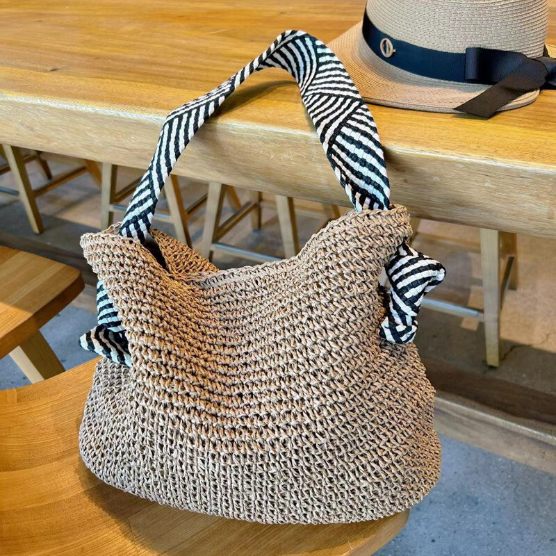 Hand-woven striped decorative casual beach bag