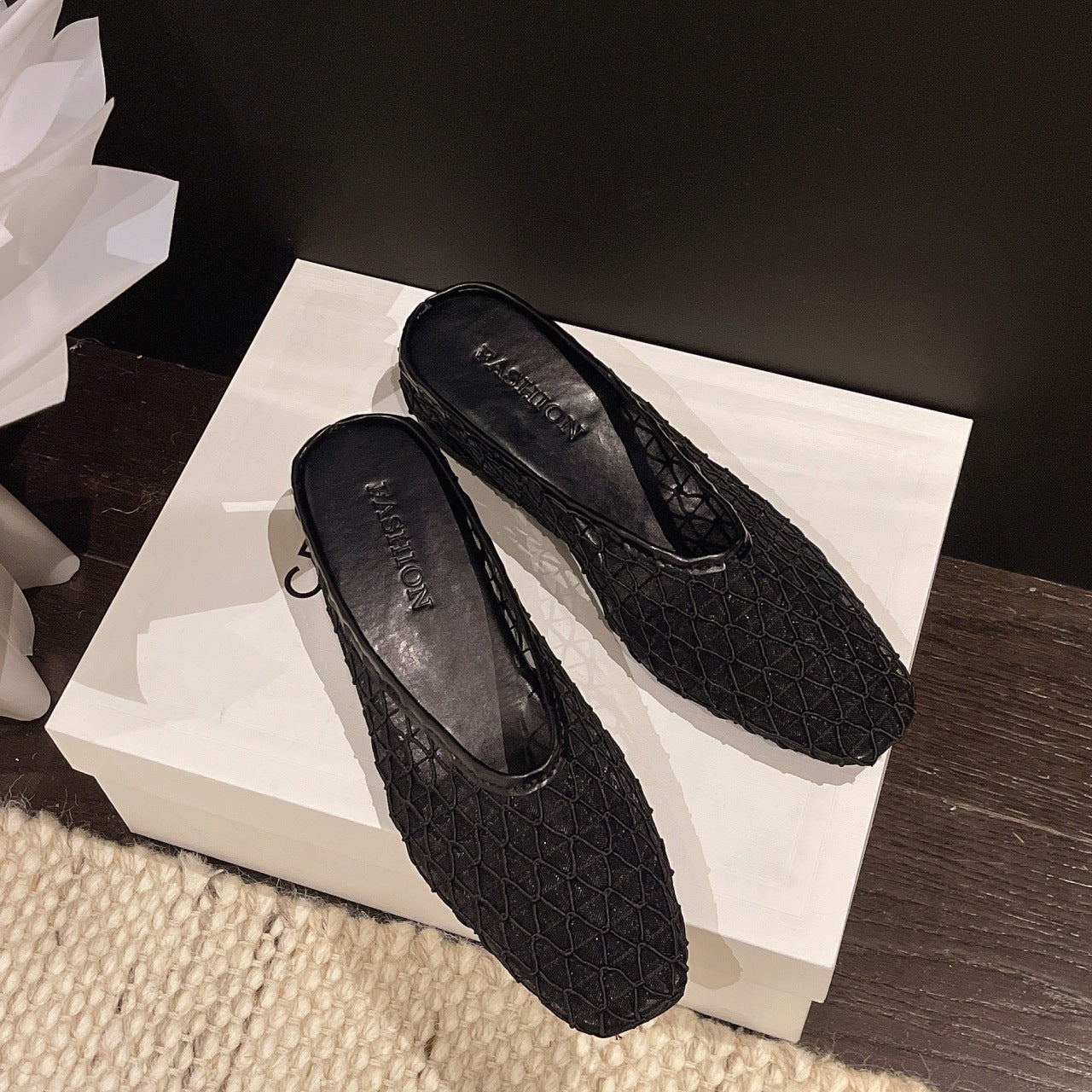 Women's niche handmade woven fishnet closed-toe sandals