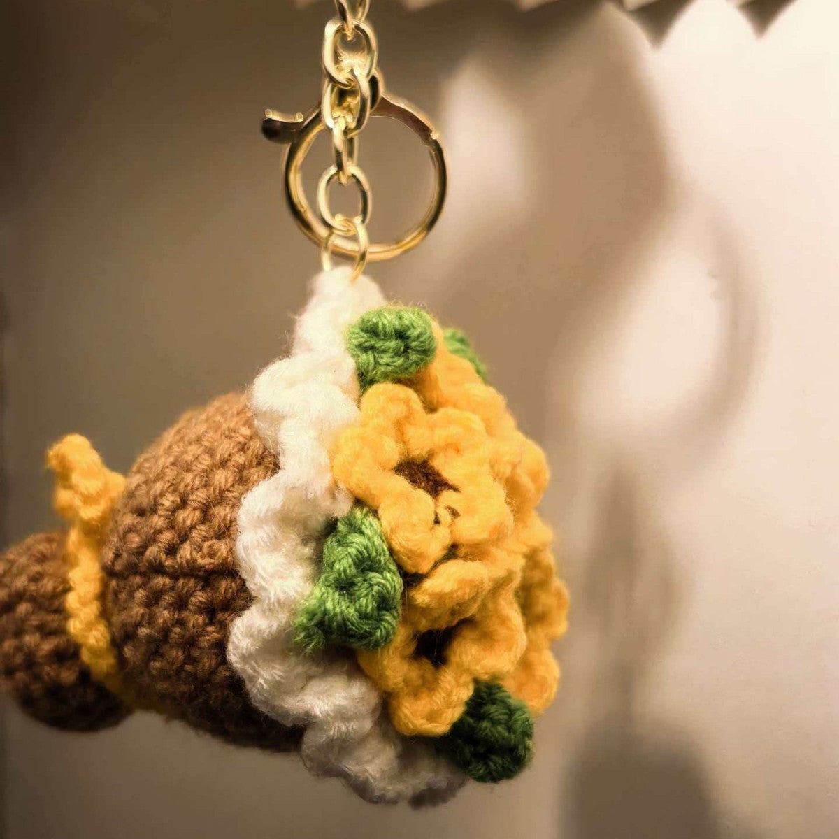 Handmade mini yarn bouquet Valentine's Day/New Year gift pendant